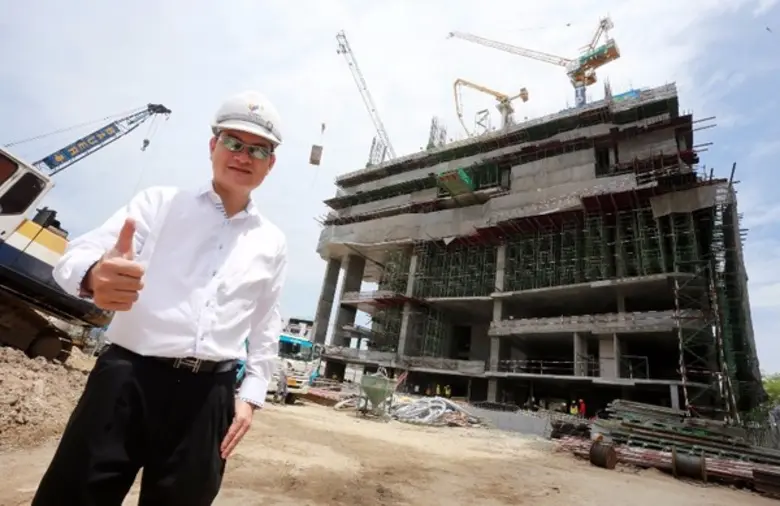 หลังจากลุยโปรเจคยักษ์ อาทาระ โฮเทล ศรีราช...