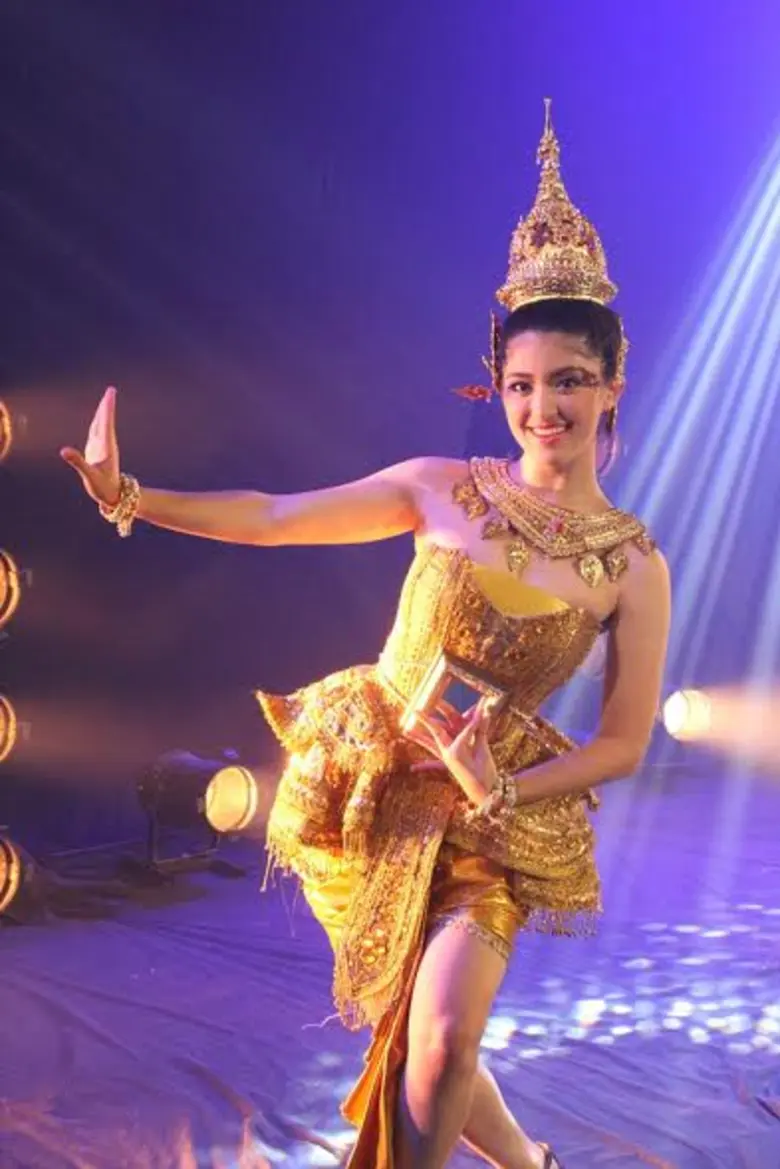 โซฟี่-อัปสรสิริ กดดันขึ้นแท่นนางเอกเต็มตัว!!! ทุ่มเกินร้อยทั้งร้องทั้งเต้นในละคร “นางฟ้าเปื้อนฝุ่น”