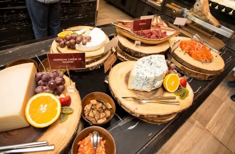 โรงแรมฮิลตัน สุขุมวิท นำเสนอทางเลือกหลากหลายของคนรักอาหารอิตาเลียนใจกลางกรุงเทพฯ