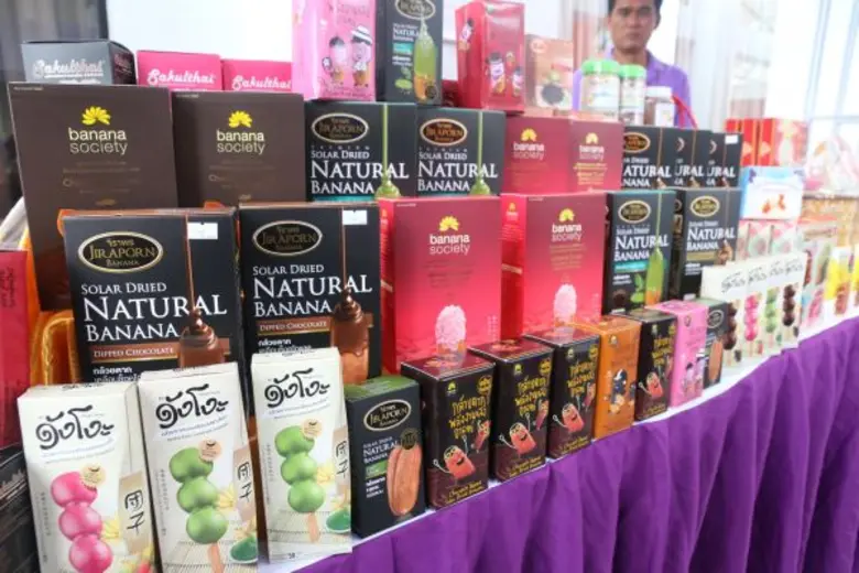 ไปรษณีย์ไทย สนับสนุนชุมชนท้องถิ่น สานต่อนโยบายประชารัฐ เปิดโครงการไปรษณีย์เพิ่มสุขช่วยวิสาหกิจชุมชนขนส่งในอัตราพิเศษ