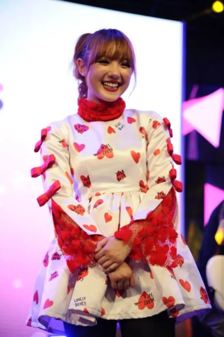 เต็มสตรีมฟรีคอนเสิร์ต 14 ปีไนน์เอ็นฯ ศิลปินแน่น ทัพนักแสดงล้น ระเบิดความมันส์ไนน์เอ็นฯโอนลี่ ลานพาร์คพารากอน