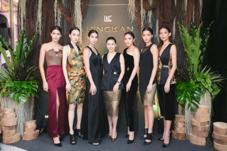 KINGKAN ต้อนรับคอลเลคชั่น Autumn/Winter 2016 ด้วยความแตกต่างที่ผสมผสานกันอย่าง ลงตัว กับคอลเลคชั่น “The New Chapter Begins” เปิดตัวยิ่งใหญ่ทีดิเอ็มควอเทียร์