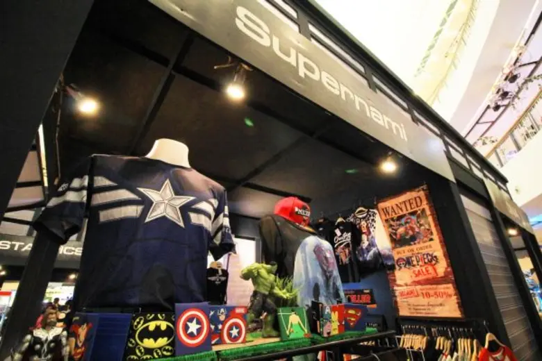 งานนี้ ฮีโร่ หลบไป ถึงเวลาของเหล่าวายร้ายบุกโลก... ...