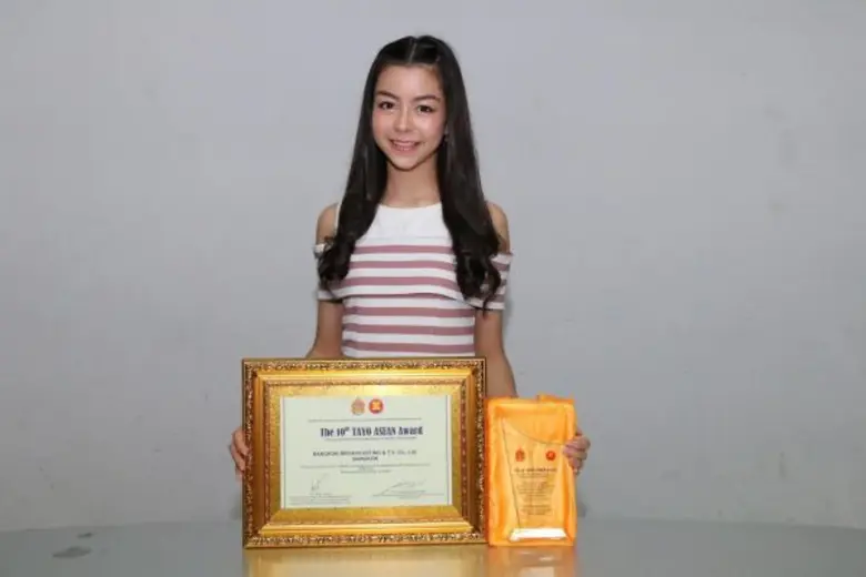 สถานีโทรทัศน์สีกองทัพบกช่อง 7 โดยรายการ ข...