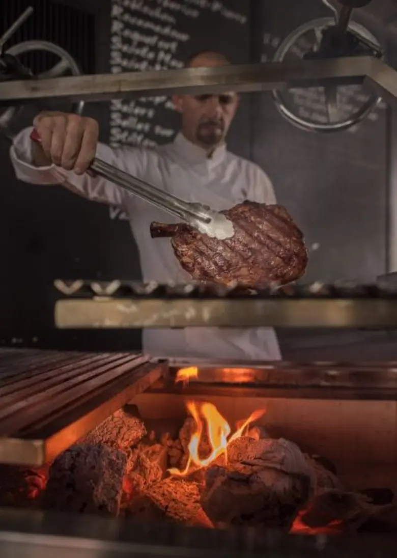 สาระพันเมนูกริลล์ ที่ห้องอาหารสการ์เล็ต