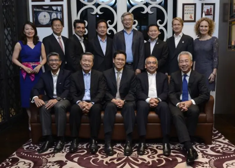 ผู้บริหารกลุ่มซีไอเอ็มบี นำโดย ดาโต๊ะ ศรี...