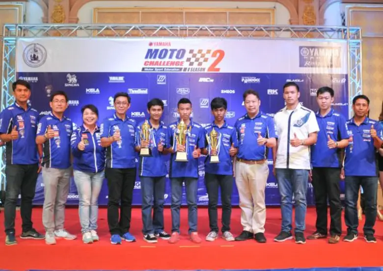 นายธีระพงษ์ โอภาสกรกุล (คนที่ 4 จากซ้าย) ...