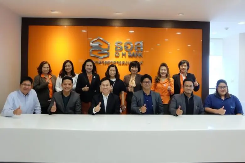 นายสิทธิพร สุวรรณสุต (แถวล่างที่ 3 จากขวา...