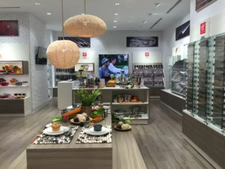 สวิลลิง เจ.เอ.เฮงเคิลส์ (ZWILLING J.A. HENCKELS) แฟลกชิพสโตร์ ที่แรกในประเทศไทย ณ สาขา ศูนย์การค้าเกษร