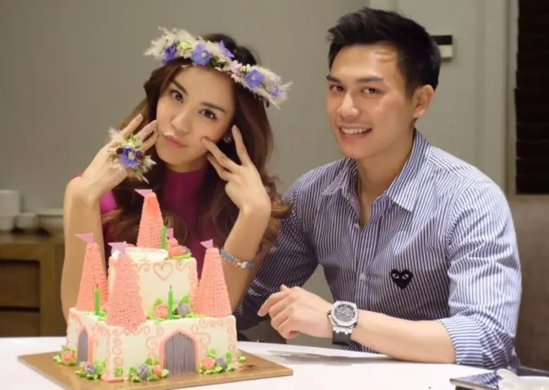 หวานฉ่ำจนหลายคนอิจฉาตาร้อน!! สำหรับนักร้อ...