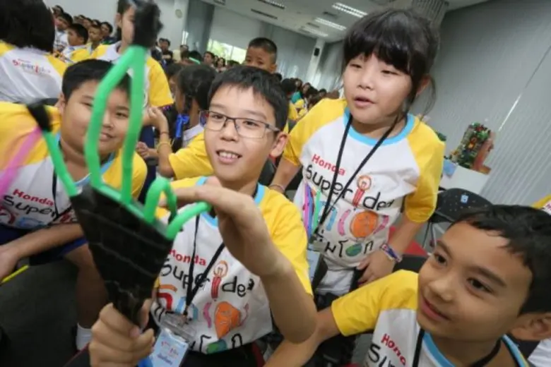 ปลุกพลังคิด(ส์) เนรมิตไอเดียกระหึ่มโลก ด้วย "เทคนิคการพัฒนาความคิดสร้างสรรค์ลูกในศตวรรษที่ 21"