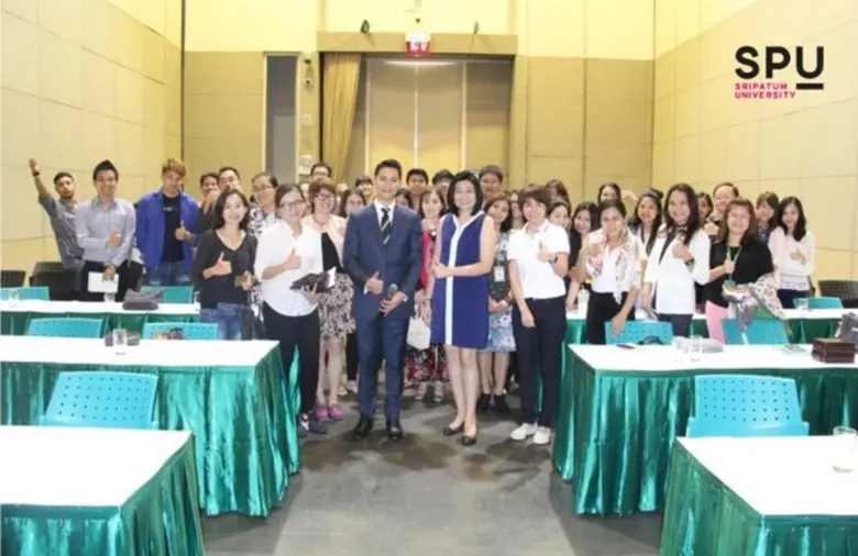 อาจารย์นิติ เนื่องจำนงค์ ผู้อำนวยการศูนย์...