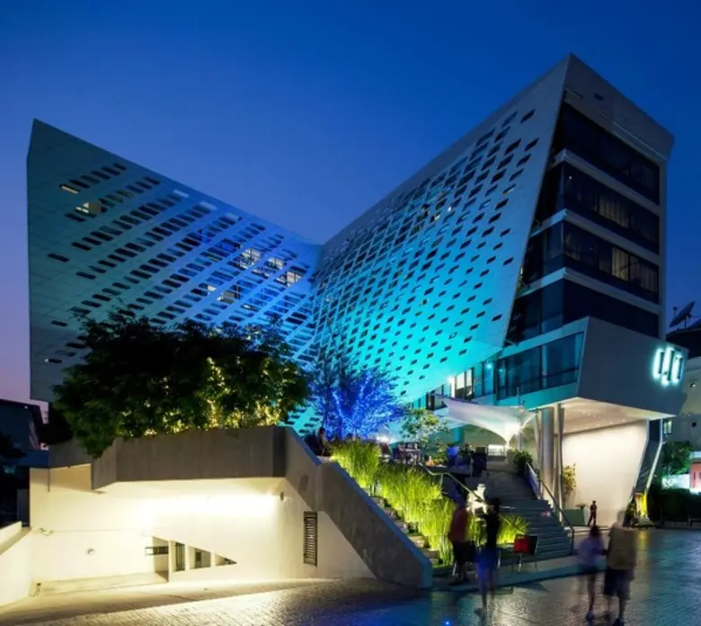 ตั้งแต่วันนี้ – 20 ธันวาคม 2556 โรงแรม ฦท...