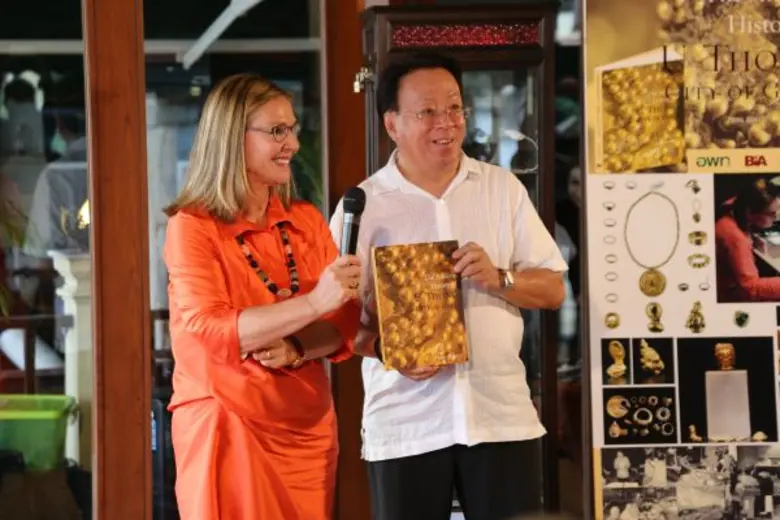 งานแถลงข่าวเปิดตัวหนังสือ City of Gold