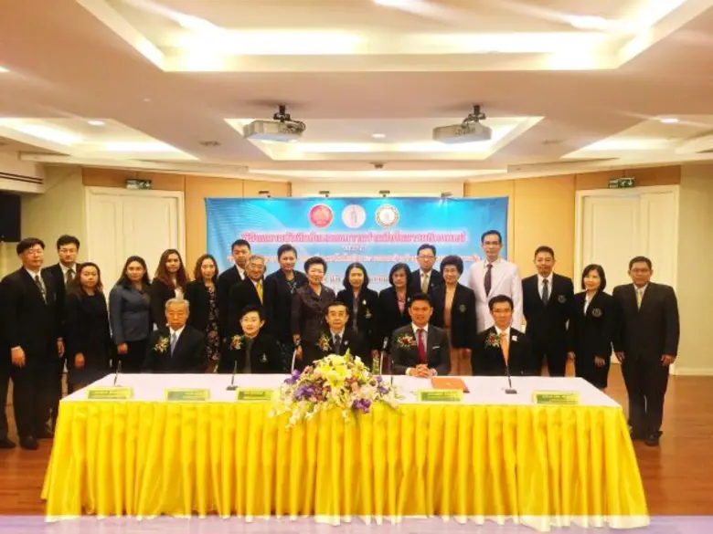 กรุงเทพมหานคร ร่วมมือสจล. เตรียมเปิดวิทยาลัยแพทยศาสตร์นานาชาติสถาบันเทคโนโลยีพระจอมเกล้าเจ้าคุณทหารลาดกระบัง สร้างแพทย์นักวิจัย