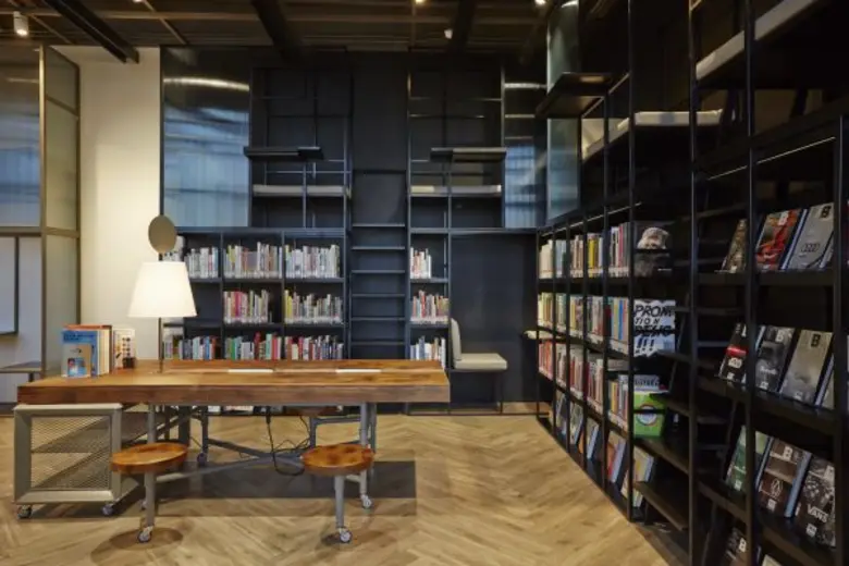 อนันดา ดีเวลลอปเม้นท์ ย้ำจุดยืนองค์กรความคิดสร้างสรรค์ จับมือ TCDC จัดตั้ง TCDC COMMONS ห้องสมุดด้านการออกแบบการสื่อสาร ณ โครงการไอดีโอ คิว จุฬาฯ-สามย่าน