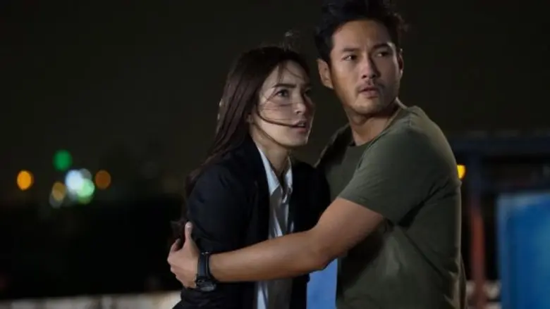 “ศรีคำรุ้ง” จับ “เมย์-เจสัน-แทค” พลิกภาพตัวร้ายกลายเป็นฮีโร่ ได้'จิ๊บ-วสุ’ นำทีมปราบวิญญาณ 'ผีโหงพราย’ บนดาดฟ้าคอนโด เปิดตัวซีรี่ส์รีเมค 'หมอผี’ ในตอนแรก “คนเล่นของ”