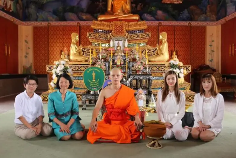 เอี๊ยง-สิทธา ถือฤกษ์ดีบวชแทนคุณ ได้รับฉายา ฐิตสิปฺโป แปลว่า ผู้มีเลือดศิลปิน