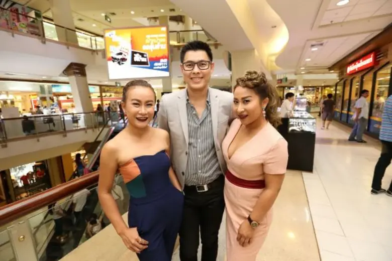 แจกกันไปเป็นที่เรียบร้อยแล้วกับการมอบรางว...