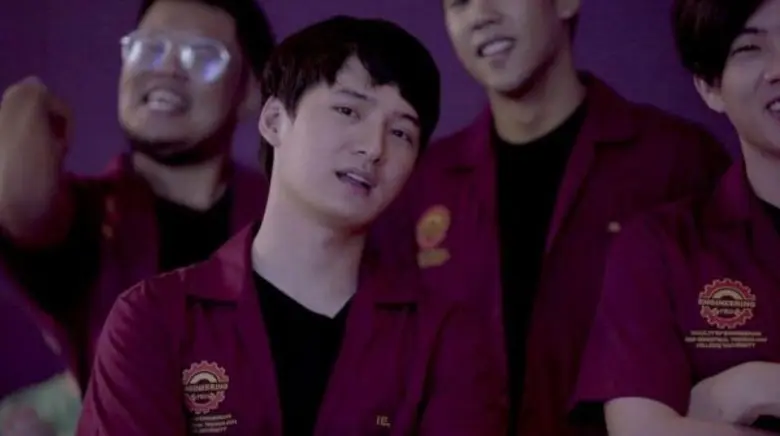 “สิงโต” โชว์เสียงร้องเพลงสดๆ “คริส” ตามส่อง!!!