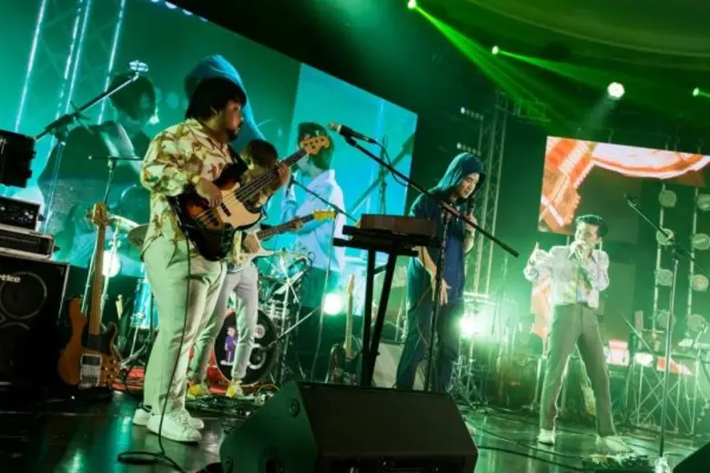 “แสตมป์-อภิวัชร์” จัดเต็มสเต็ปเท้าไฟ สนุกซึ้งปนฮา ครบรส COOLfahrenheit Music Alive Stamp18+ #โตแล้วร้องเพลงอะไรก็ได้