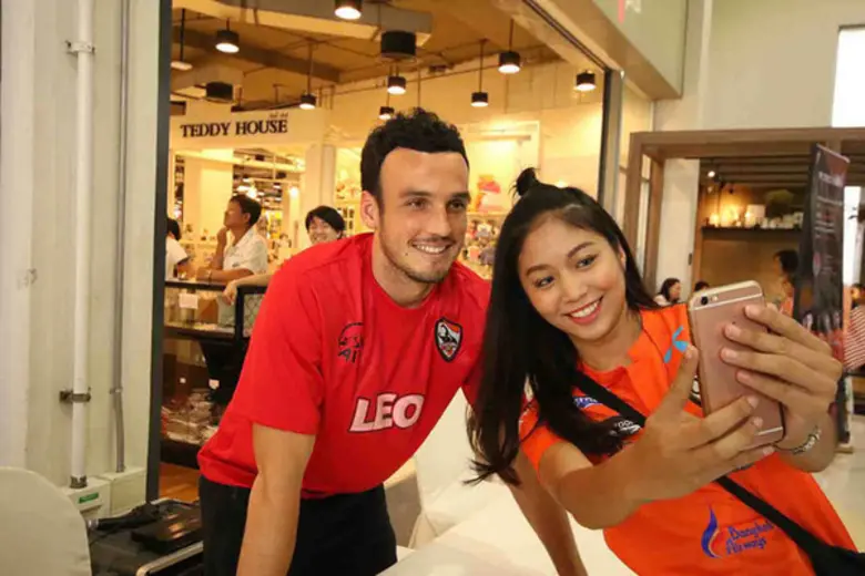 เอาใจสาวกกว่างโซ้งตัวจริง... เชียงราย ยูไ...