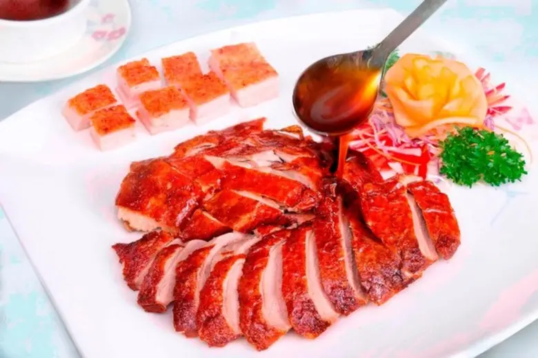 เฉลิมฉลองก้าวสู่ปีที่ 4 ห้องอาหารหม่าน ฟู่ หยวน เพลิดเพลินกับอาหารจีนสไตล์กวางตุ้งต้นตำรับอร่อยเลิศกับเมนู A-La-Carte ในราคาเพียง 444++