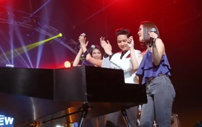 "FM ONE 103.5" โดยผู้บริหาร "คุณชเยนทร์ ค...