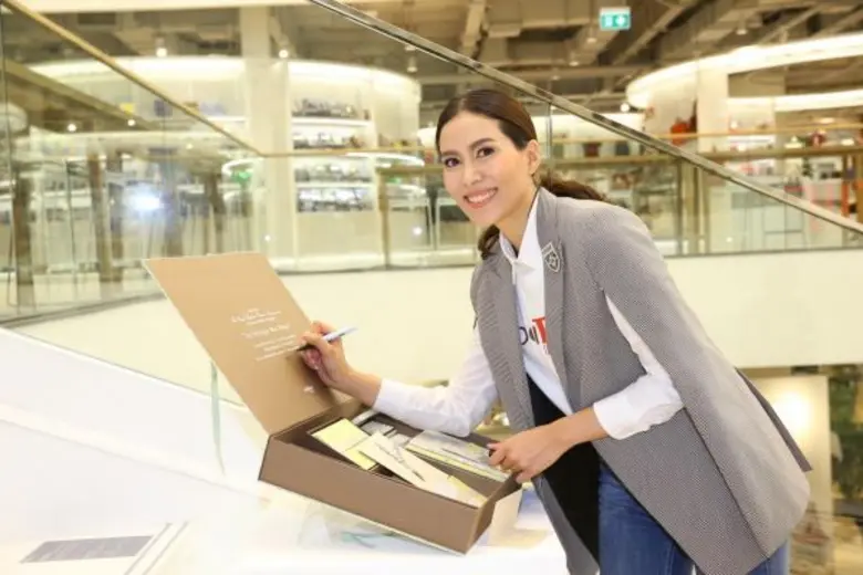 กลายเป็นนางเอกเพื่อสังคมไปแล้ว สำหรับ เชอ...