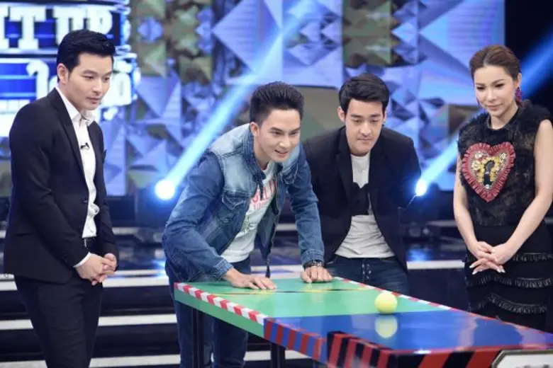 ทีวีไกด์: รายการ “STEP RIGHT UP ใครเก่ง...ใครได้ ให้เธอ!!!" “หม่อมเอ็ม” โชว์ฟอร์มเดือด!!! หวังคว้ารางวัลกลับบ้าน