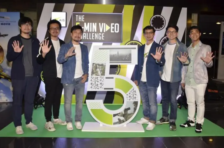 หลังจากเปิดโอกาสให้คนรุ่นใหม่ได้มาโชว์ไอเ...