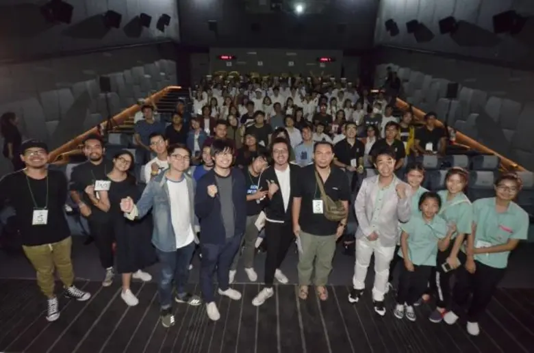 เอไอเอส ชวน โหน่ง A Day พร้อม 3 ผู้กำกับพระกาฬแห่ง GDH “โต้ง-ปิง-เต๋อ” จัดเวิร์คช็อป แนะคนรุ่นใหม่ทำคลิปวิดีโอเจ๋งๆ ในโครงการ “The 5-Min Video Challenge”