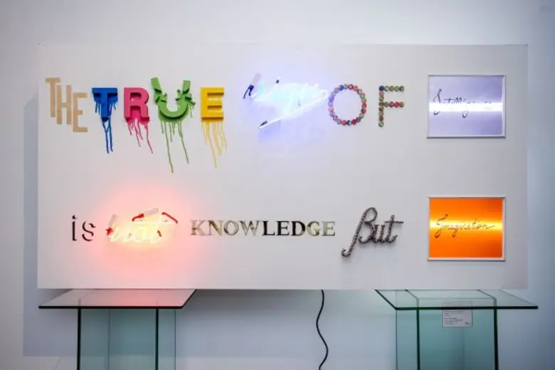 งานแสดงนิทรรศการศิลปะ "Paradoxes" โดย โคส...