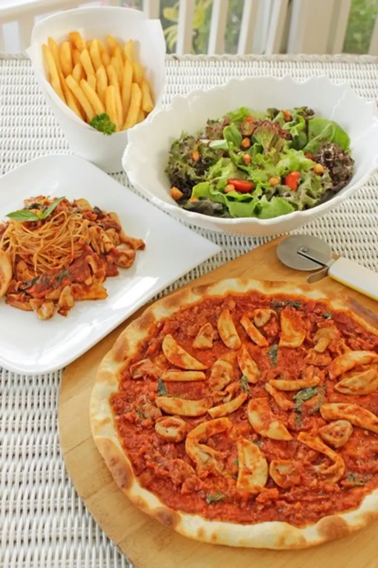 อ.มัลลิการ์ จัดสารพันเมนูเจสูตรอร่อยจากทุกร้าน รับเทศกาลเจ ปี 59