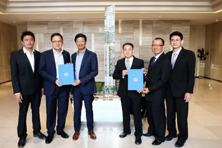 นายธีระชาติ นุมานิต (ที่ 3 จากซ้าย) ประธา...