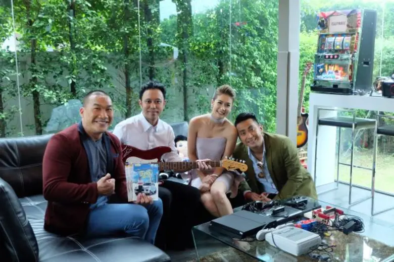 ทีวีไกด์: รายการ “เดอะ เกสท์ (The Guest ) ตีสนิทคนดัง” ครั้งแรก! เปิดบ้านหรู 30 ล้าน “อ้วน จักรพันธ์” “มิสเตอร์พันล้าน” โชว์คลังรถซุปเปอร์คาร์สุดหวง