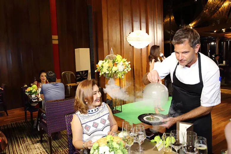 เอกลักษณ์อาหารไทยที่ส่งผ่านวัตถุดิบ สมุนไ...