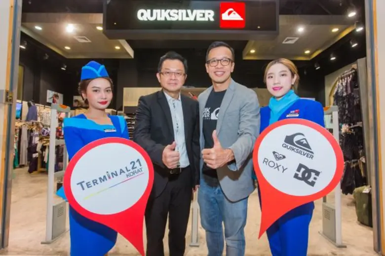 ในภาพ นายประเสริฐ ศรีอุฬารพงศ์ (ที่ 2 จาก...