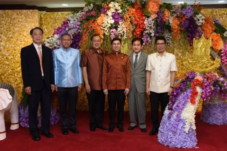 นายฉัตรชัย ศิริไล กรรมการผู้จัดการธนาคารอ...