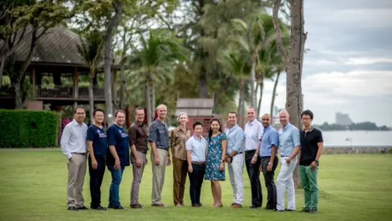 โรงแรมชั้นนำในหัวหิน ผสานพลังความร่วมมือจัดกิจกรรม Helmet Extravaganza บริจาคหมวกกันน็อค 1,000 ใบให้กับเยาวชนในเขตเทศบาลเมืองหัวหิน
