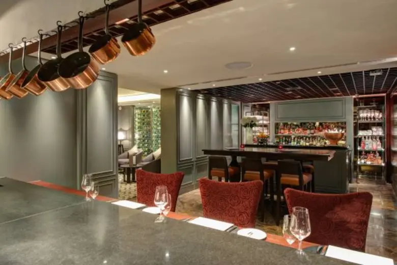 สุดยอดวัตถุดิบเลอค่าประจำฤดูกาล ณ ห้องอาหารไฟร์เพลส กริลล์ แอนด์ บาร์