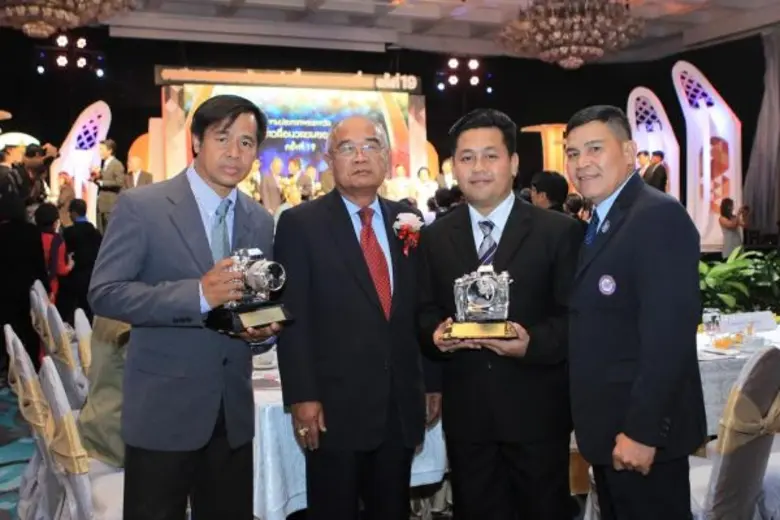 สมาคมช่างภาพสื่อมวลชนแห่งประเทศไทยจัดงานผลการตัดสินรางวัลภาพข่าวสื่อมวลชนยอดเยี่ยม ครั้งที่ 19 ประจำปี 2558 - 2559