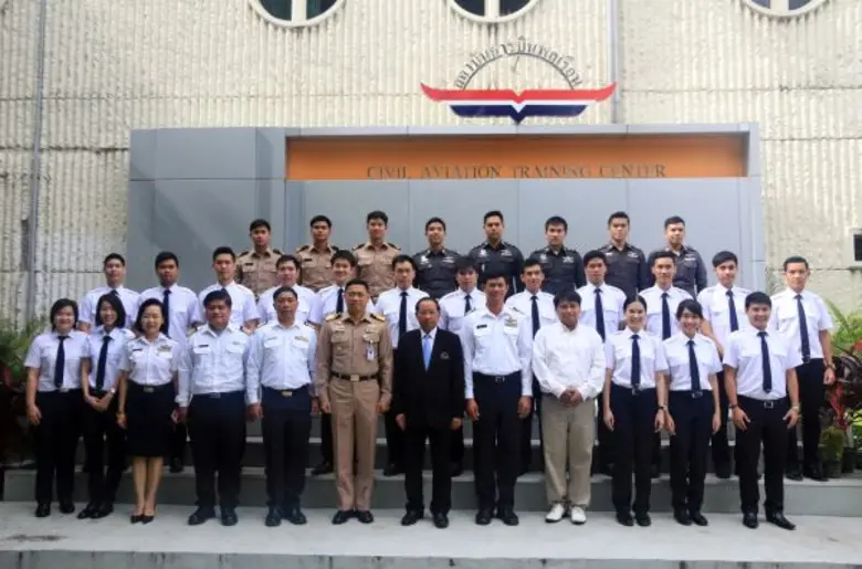 นาวาอากาศเอก จิรพล เกื้อด้วง ผู้ว่าการสถา...