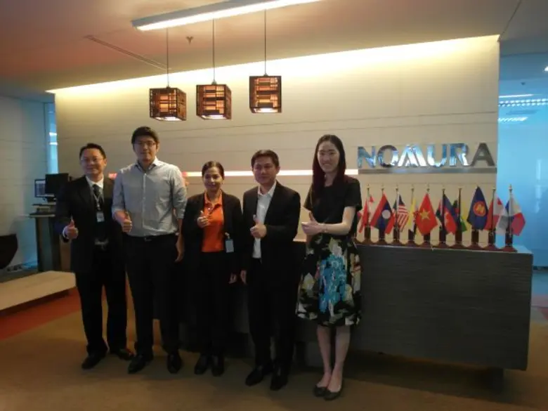 นายเอก สุวัฒนพิมพ์ (ลำดับ 2 จากซ้าย) ประธ...