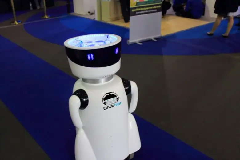 กรั๊บบอต (GRUBBOT) หุ่นยนต์จอมช้อป...คู่คิดชีวิตยุคไทยแลนด์ 4.0คว้ารางวัลชนะเลิศ ในงานวันนักประดิษฐ์ ปี 2559 ของ วช.