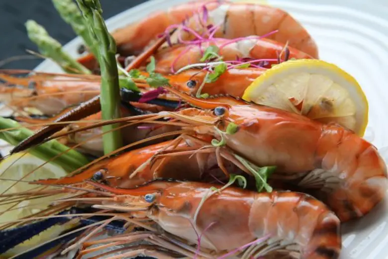 เชิญคนรักอาหารทะเลทุกท่านมาเพลิดเพลินไปกั...