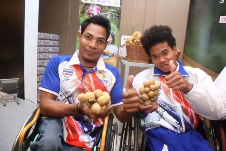 สุดอบอุ่นด้วยอาหารเมนูพิเศษจากเครือเจริญโ...