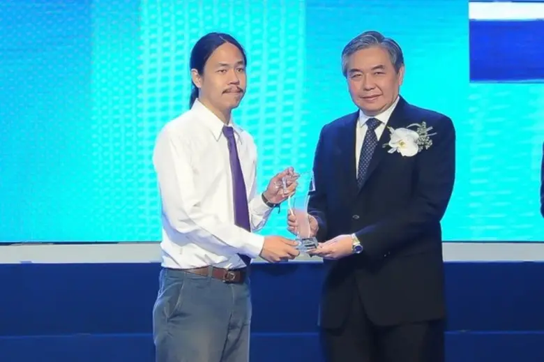 นศ.นิเทศฯม.กรุงเทพ เจ๋ง! คว้ารางวัลชนะเลิศ การประกวดภาพยนตร์โฆษณาทางโทรทัศน์ สำนักงานคณะกรรมการกำกับและส่งเสริมการประกอบธุรกิจประกันภัย (คปภ.)