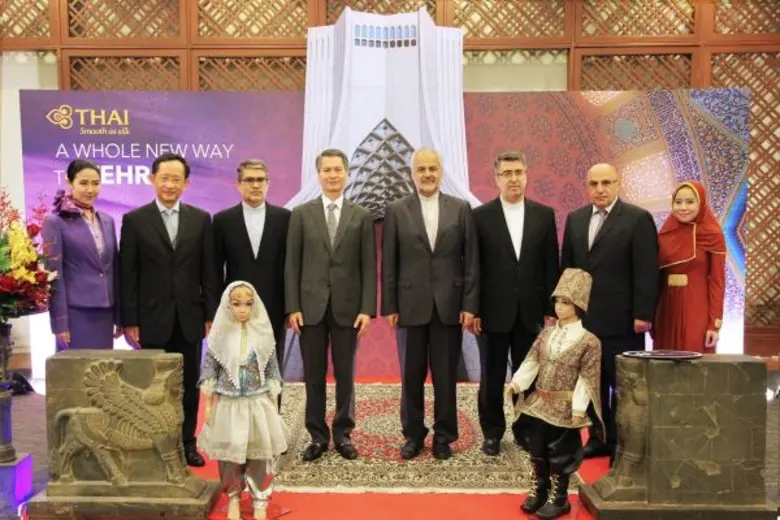 นายจรัมพร โชติกเสถียร (ที่ 4 จากซ้าย) กรร...