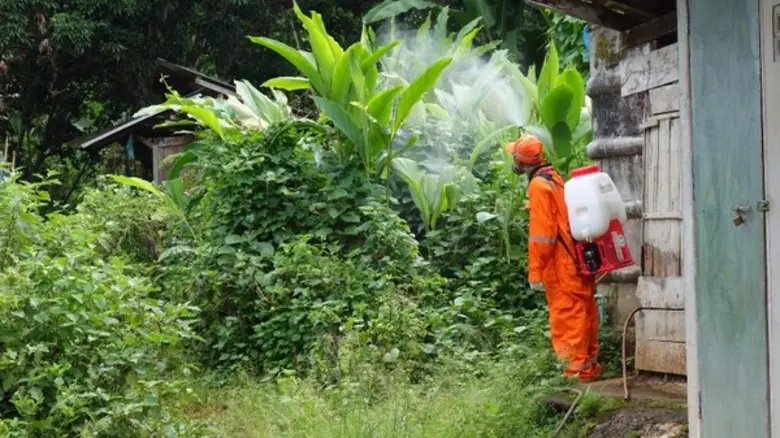 คิงส์ฯร่วมใจต้านภัยจากยุงลาย